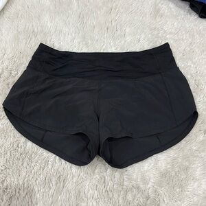 LULULEMON LOW RISE SPEED UP SHORT 2.5 INCH